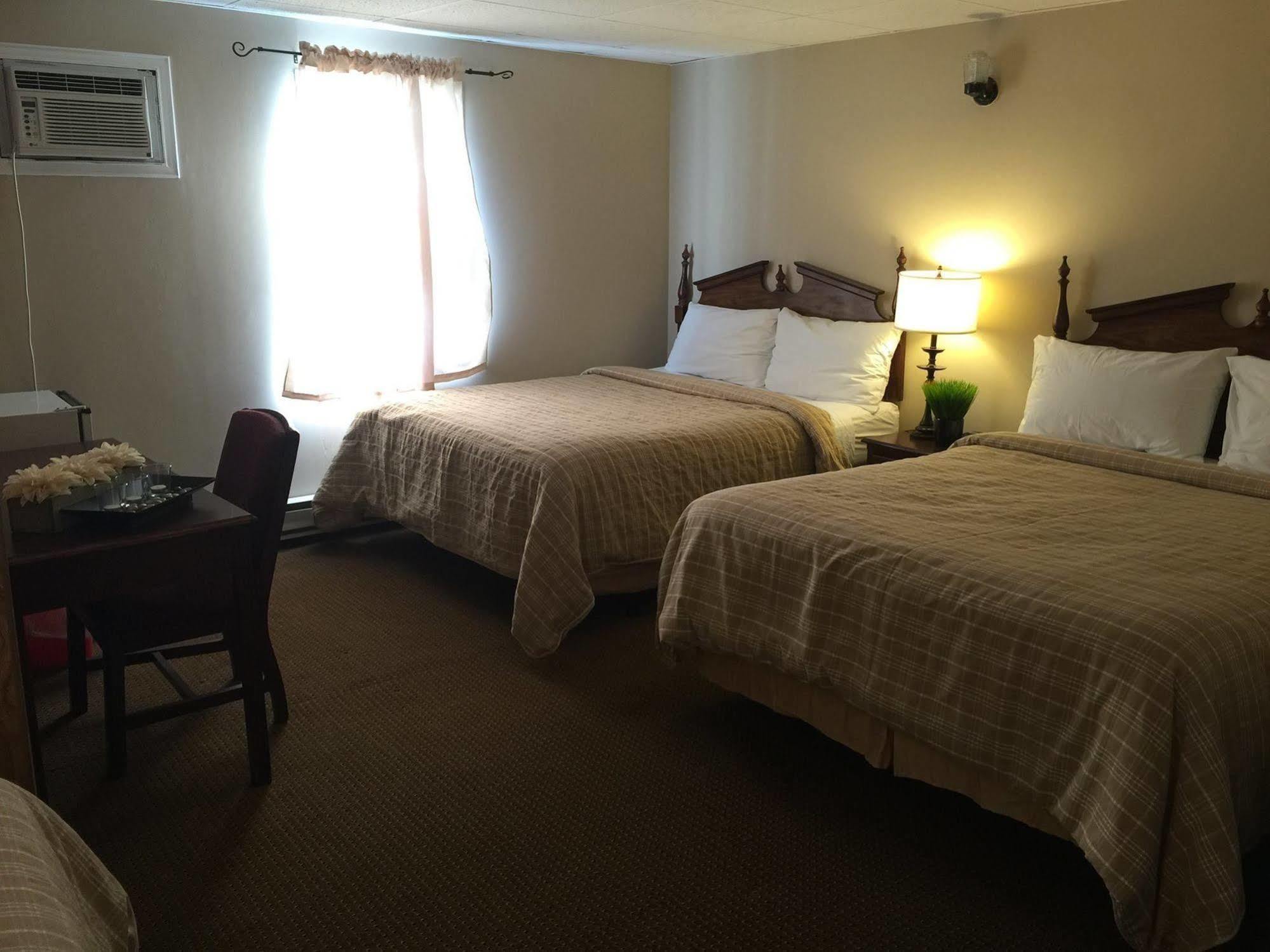 The Falls Family Lodge Niagara Falls Extérieur photo