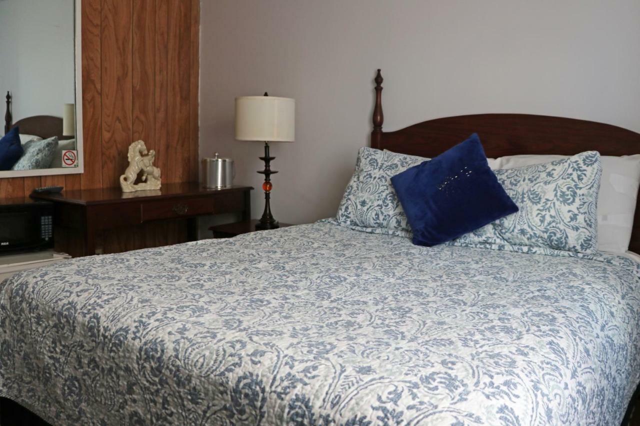 The Falls Family Lodge Niagara Falls Extérieur photo